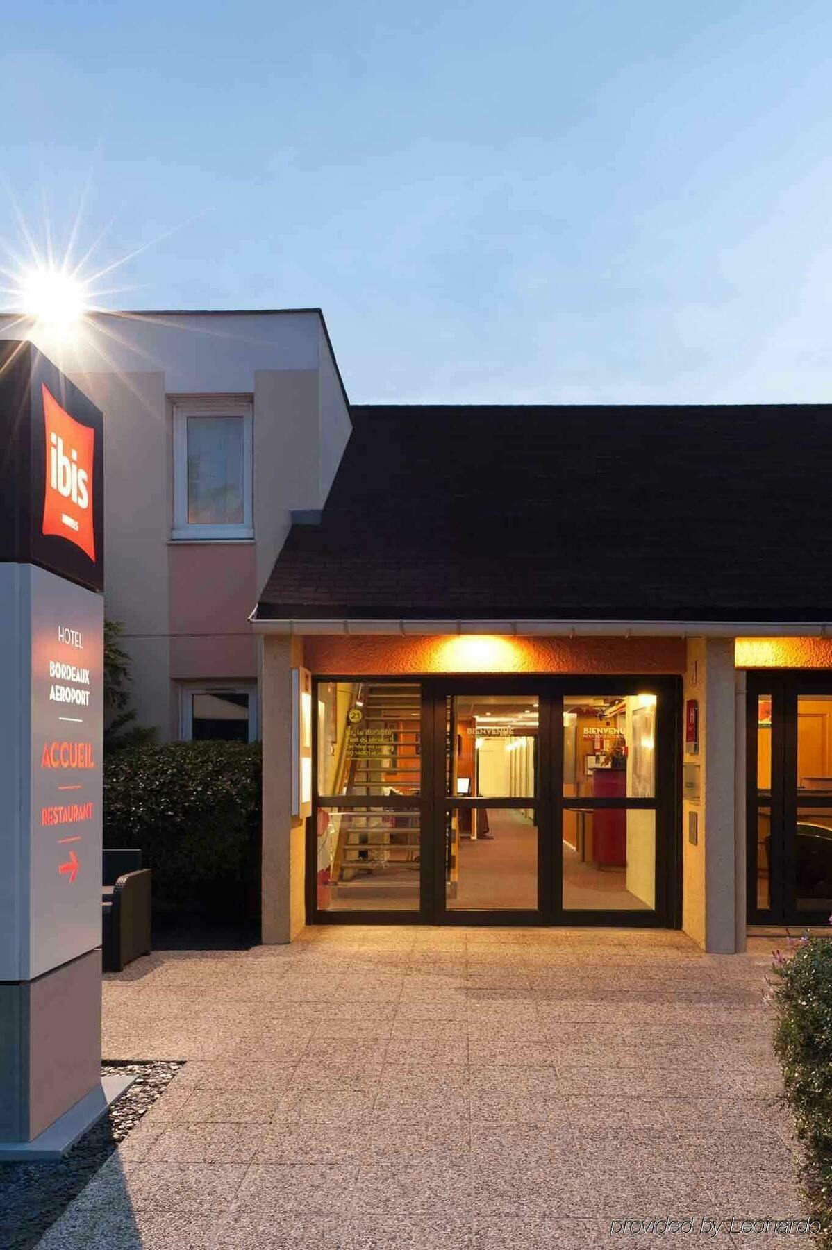 ホテル イビス ボルドー アエロポール Mérignac エクステリア 写真